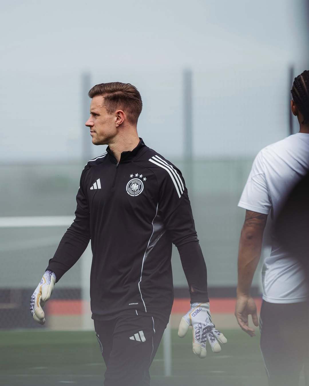 今晨体能课后，摩纳哥豪取连胜备战英超，底气十足，年轻球员得到机会的简单介绍