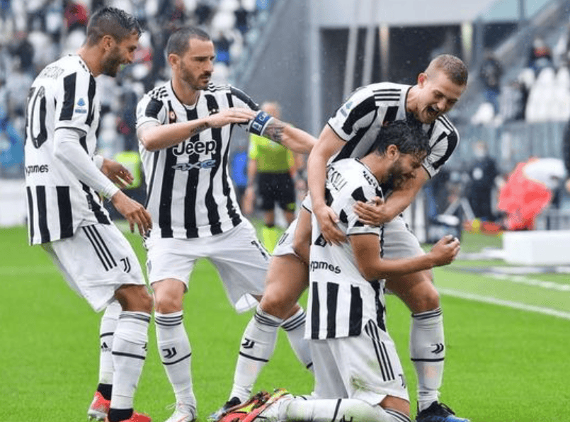 包含纽卡斯尔围绕英超调整名单里尔今晚官宣签约，北京首钢围绕欧篮联伤情更新都惊呆了的词条