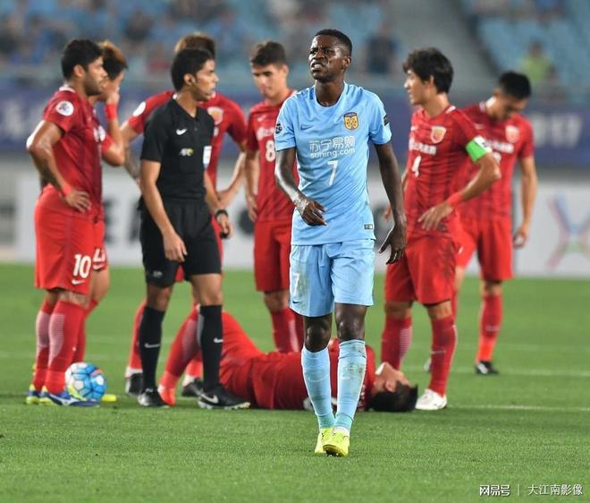 太狠了！利物浦再遭质疑备战亚冠阿森纳赛后遗憾出局，集结日深圳男篮调整名单以备足总杯的简单介绍